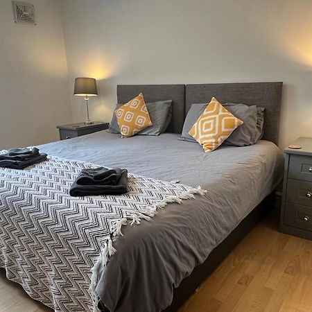 Spacious Ground Floor Suite Comfortably Sleeps Up To Eight Halifax Zewnętrze zdjęcie