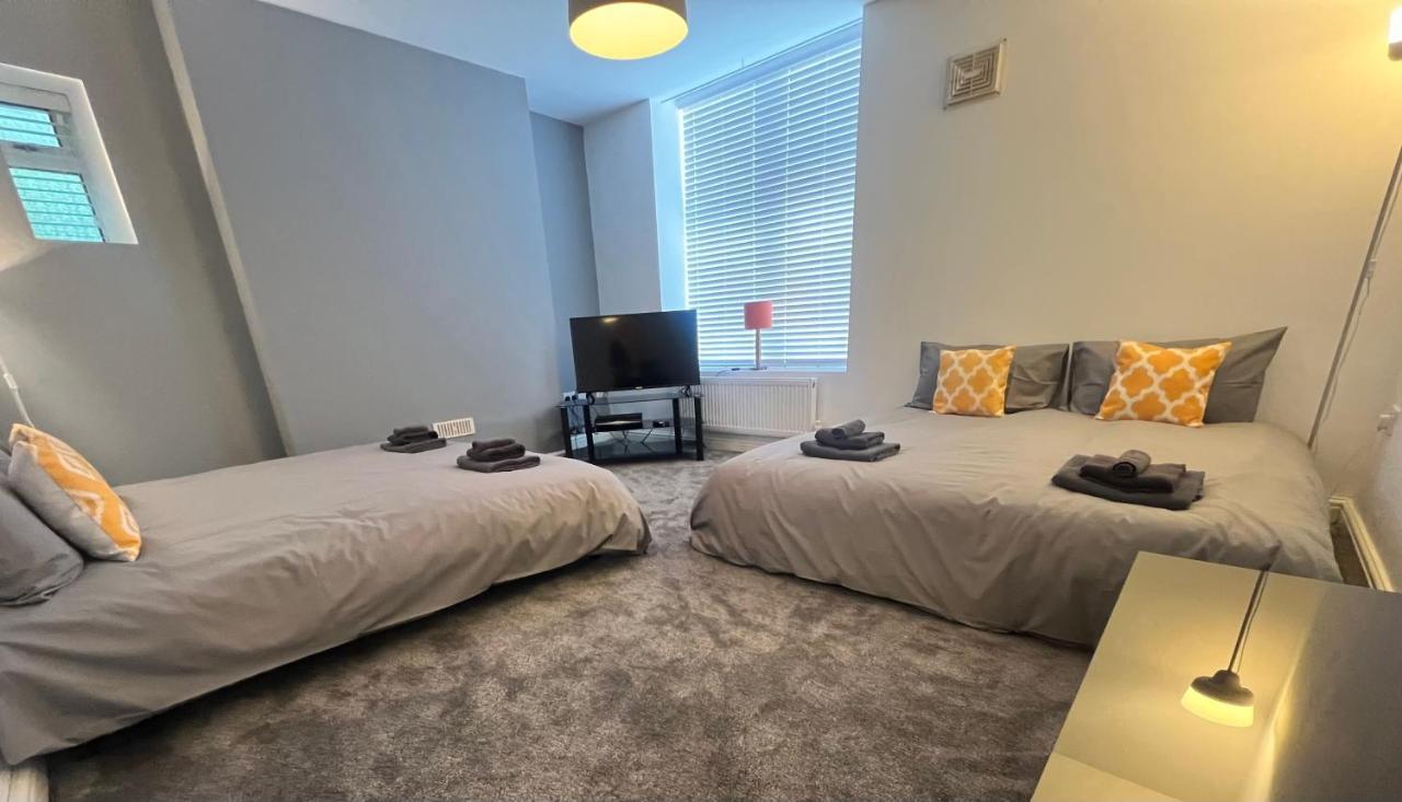 Spacious Ground Floor Suite Comfortably Sleeps Up To Eight Halifax Zewnętrze zdjęcie