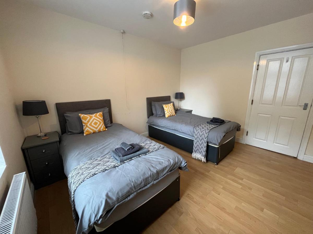 Spacious Ground Floor Suite Comfortably Sleeps Up To Eight Halifax Zewnętrze zdjęcie